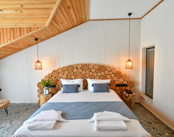 Comfort Wood Room